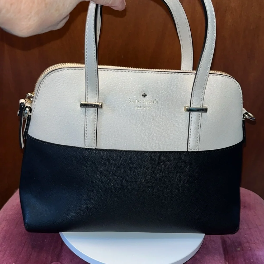 Kate Spade  Satchel   Crossbody bag cedar Street Color block beige/black  EUC